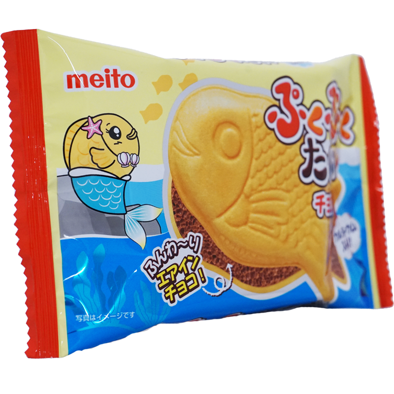 Meito Taiyaki Wafer Cracker with Chocolate Cream Filling 16.5g side view of package 
